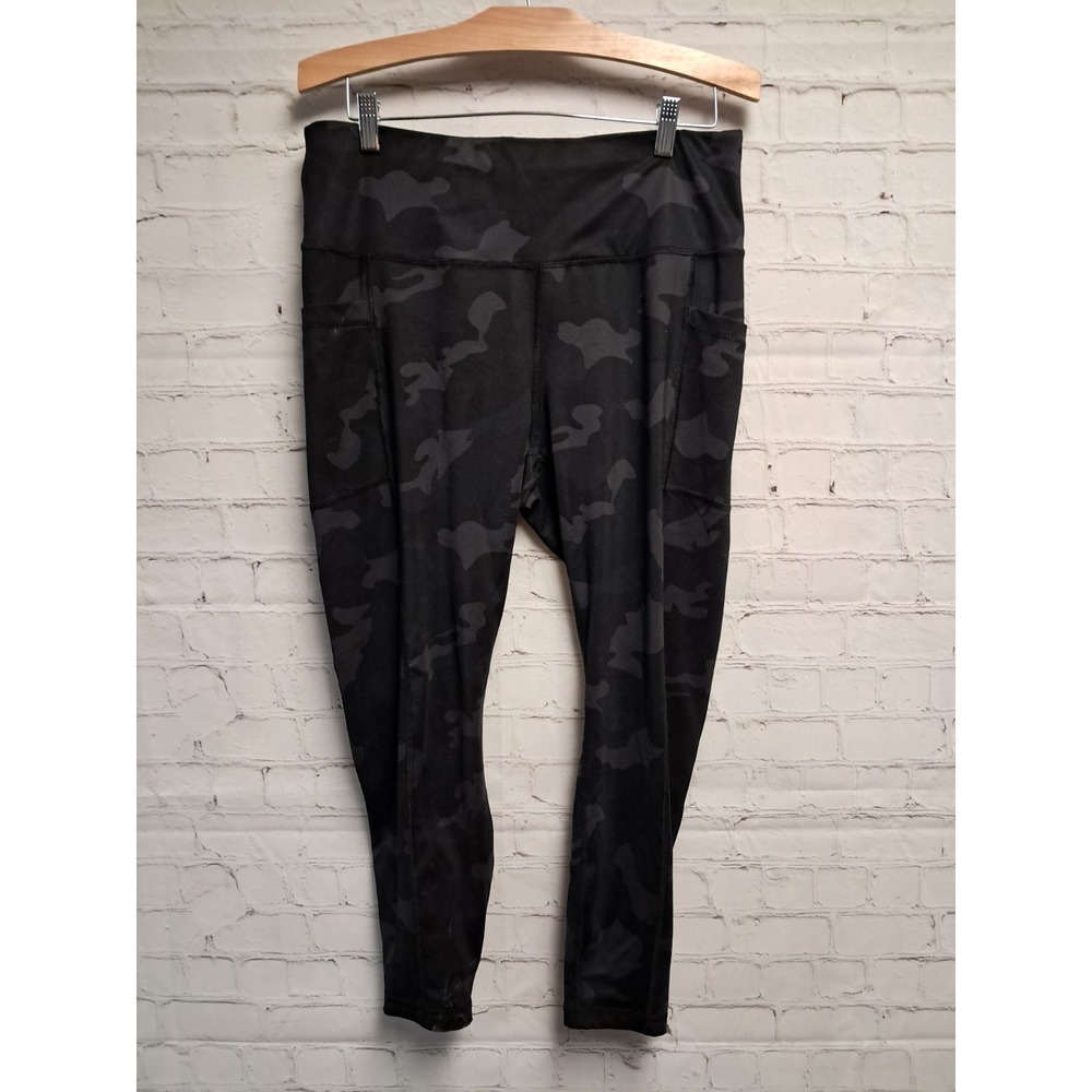 Yogalicious Gray Camo Leggings. Womens 1X